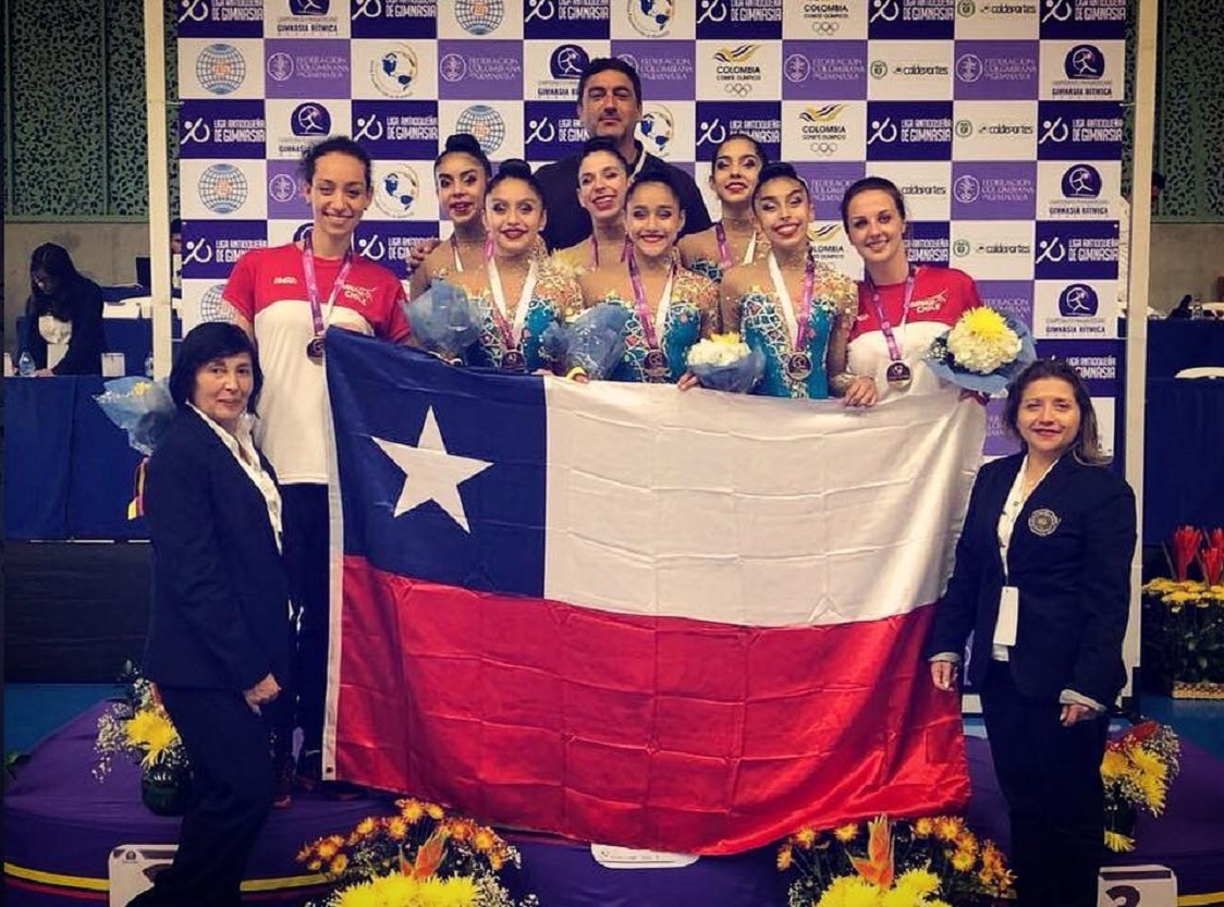 DEPORTE / equipo chileno de gimnasia rítmica  se quedó con el oro en Panamericano llevado a cabo en Medellín superando a Brasil y a Estados Unidos