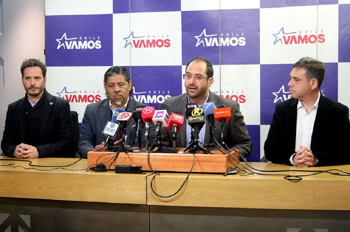  POLÍTICA / Chile Vamos llama a la oposición a dejar de entrampar procesos mediante la Contraloría