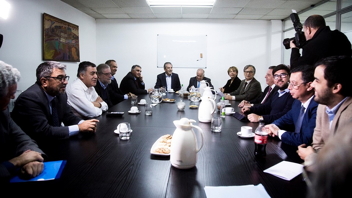 POLÍTICA / EX PRESIDENTES (DC) LLAMAN A VOTAR EN LA ELECCIÓN INTERNA