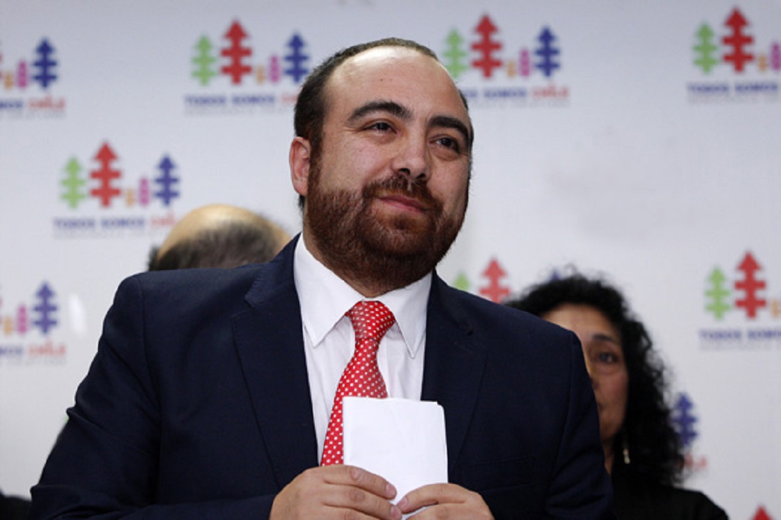POLÍTICA / PRESIDENTE DC FUAD CHAHÍN: «MÁS QUE PRESENTAR UN ESCRITO AL TC LA DC ESPERA QUE EL PRESIDENTE PIÑERA REMUEVA AL SUBSECRETARIO CASTILLO