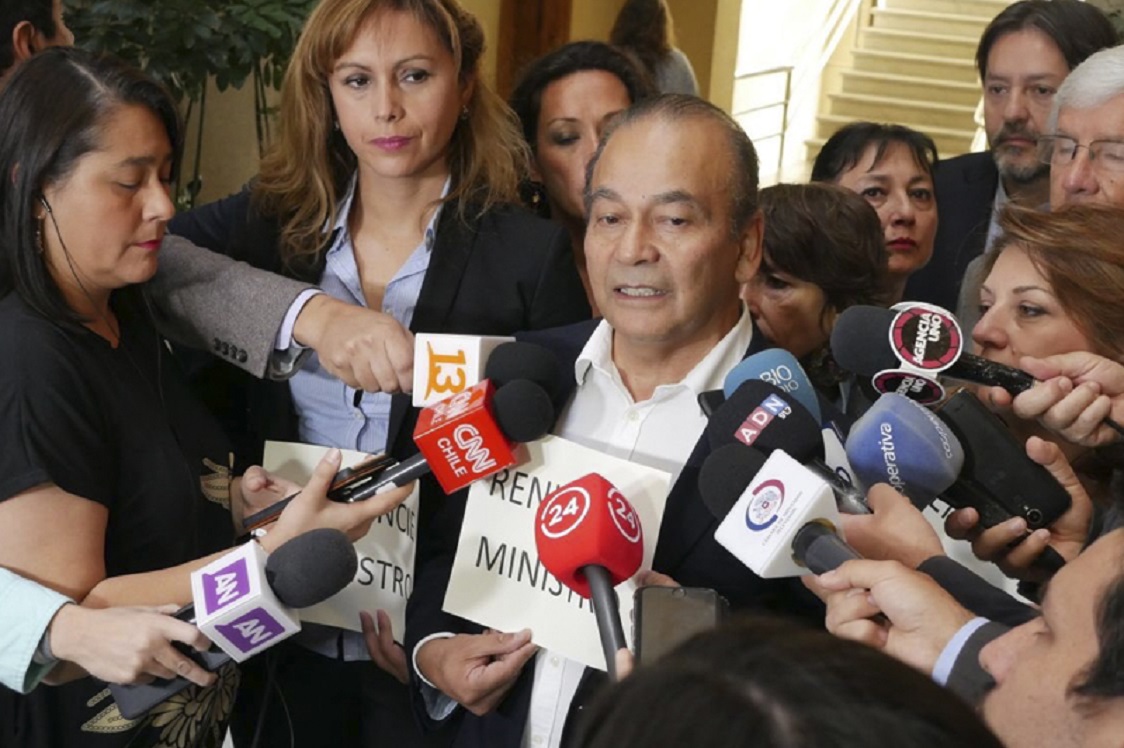  POLÍTICA / Bancada PPD-PRO critica “tozudez” de ministro Santelices por no renunciar y se abre a respaldar acusación constitucional
