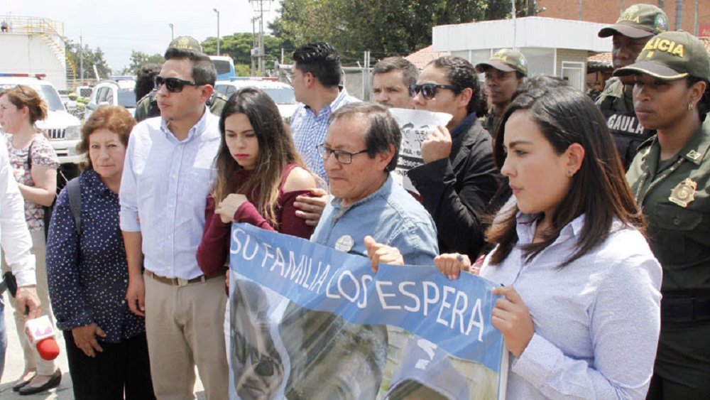  COLOMBIA IDENTIFICA A LOS CUERPOS HALLADOS EN TUMACO: SON PERIODISTAS DE “EL COMERCIO”