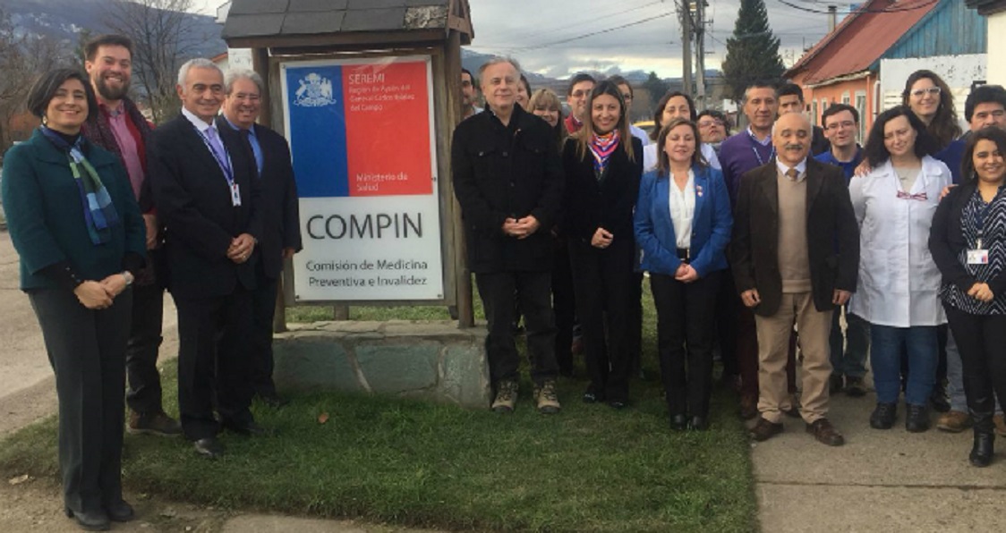 SALUD / MINISTRO DE SALUD ANUNCIA EN REGIÓN DE AYSÉN LA DESCENTRALIZACIÓN DE LAS LICENCIAS MÉDICAS