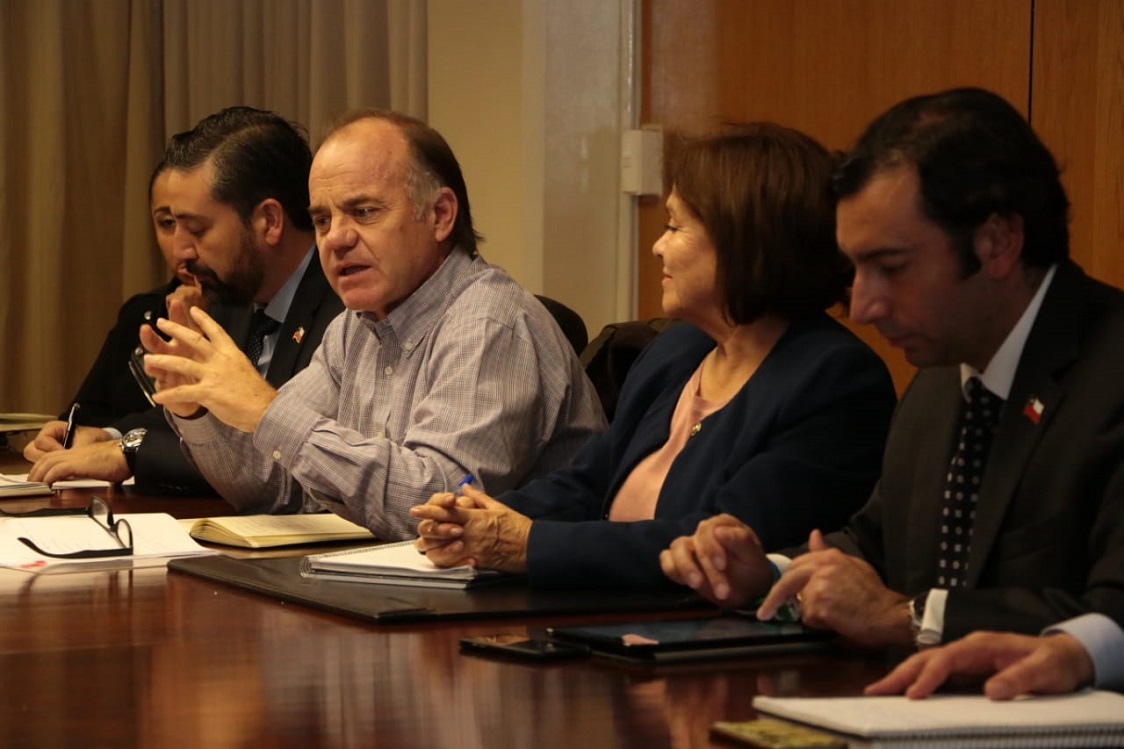 MINISTRO DE AGRICULTURA ANTÓNIO WALKER RECORRE REGIÓN DE ATACAMA Y BUSCA SOLUCIONAR PROBLEMAS DE DISPONIBILIDAD DE AGUA