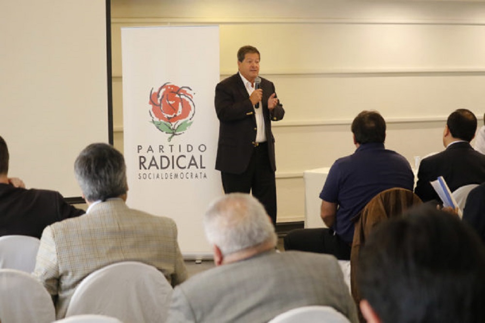 PARTIDO RADICAL (PR) APRUEBA IMPUESTOS A EMPRESAS DIGITALES PERO PIDE NO TRASPASAR COSTO A USUARIOS Y GARANTIZAR MAYOR GASTO SOCIAL