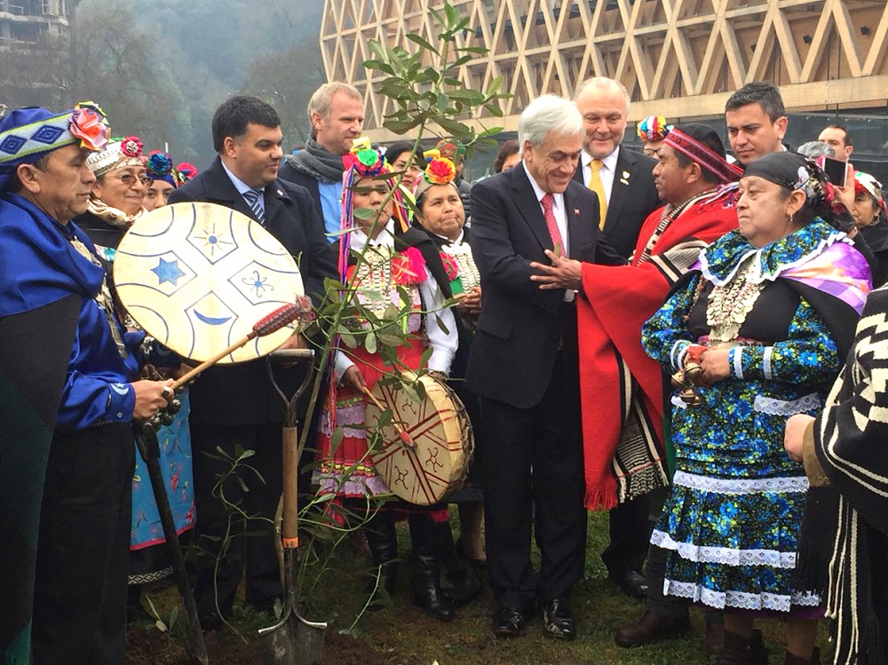 PRESIDENTE SEBASTIÁN PIÑERA Y DIRECTOR NACIONAL DE CONADI ENCABEZARON PRIMER ENCUENTRO DE LONKO Y MACHI DE LA ARAUCANÍA