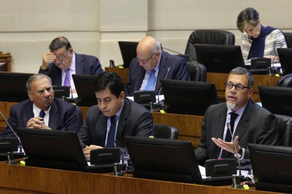 SENADORES GRAFICAN DRAMÁTICA SITUACIÓN DE CAMPAMENTOS EN DISTINTAS REGIONES DEL PAÍS