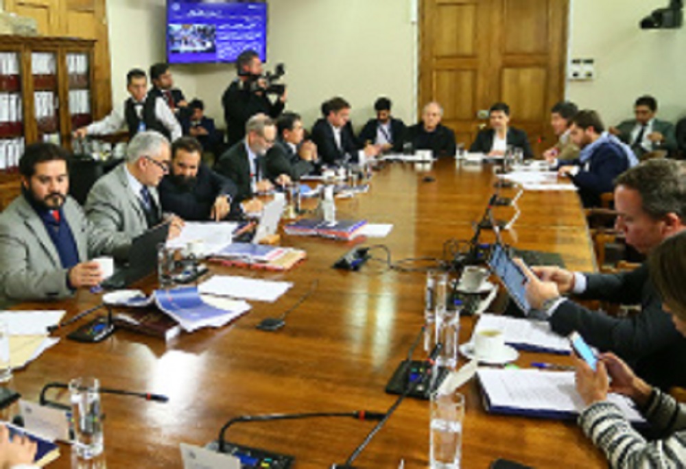 DIPUTADOS DE CONSTITUCIÓN VOTARON POR RESTAR PRIVILEGIOS PROCESALES PARA ALTAS AUTORIDADES DEL PAÍS