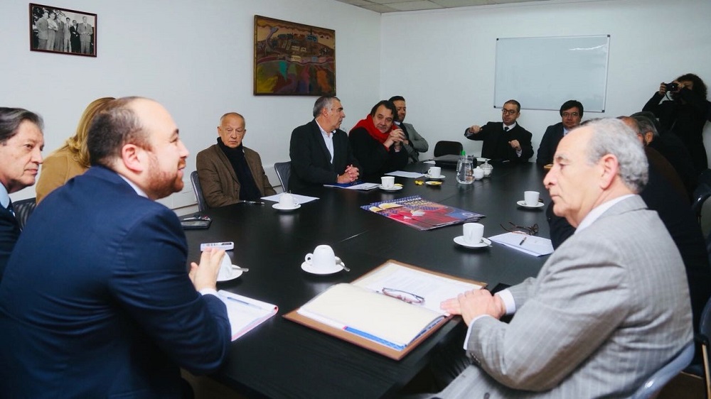 POLÍTICA / FUAD CHAHÍN (DC) “QUEREMOS PAGO A 30 DÍAS AHORA NO EN DOS O TRES AÑOS MÁS”