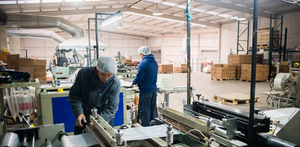 NEGOCIOS / GOBIERNO DESTACA CRECIMIENTO DEL PIB Y AUMENTO EN LA INVERSIÓN CHILENA