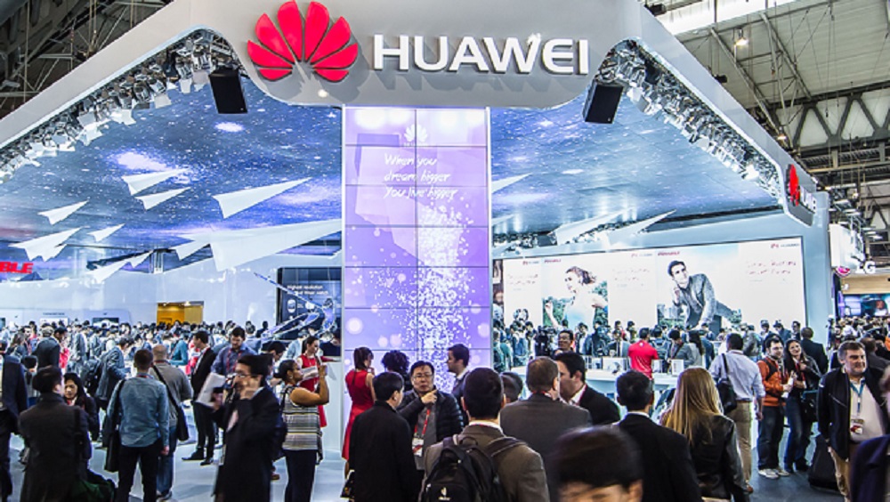 CIENCIA / HUAWEI HACE TEMBLAR A APPLE Y AMENAZA «SEPULTAR» EL BILLONARIO NEGOCIO DE LOS IPHONE