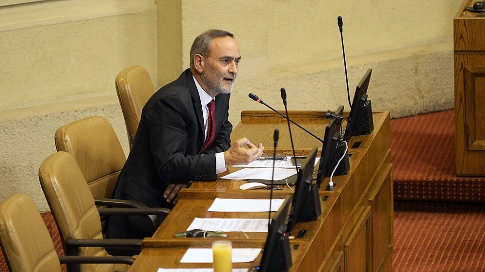 DIPUTADO RENÉ SAFFIRIO PIDE QUE GOBIERNO DEJE DE HACER «MARKETING POLÍTICO» CON ANUNCIOS DEL SENAME