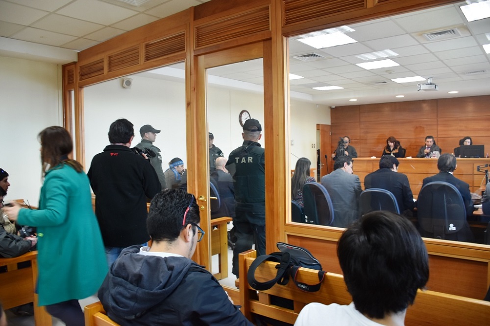 TRIBUNAL DE JUICIO ORAL EN LO PENAL DE VALDIVIA DEJA EN PRISIÓN PREVENTIVA Y FIJA JUICIO ORAL EN CONTRA DE FACUNDO JONES HUALA