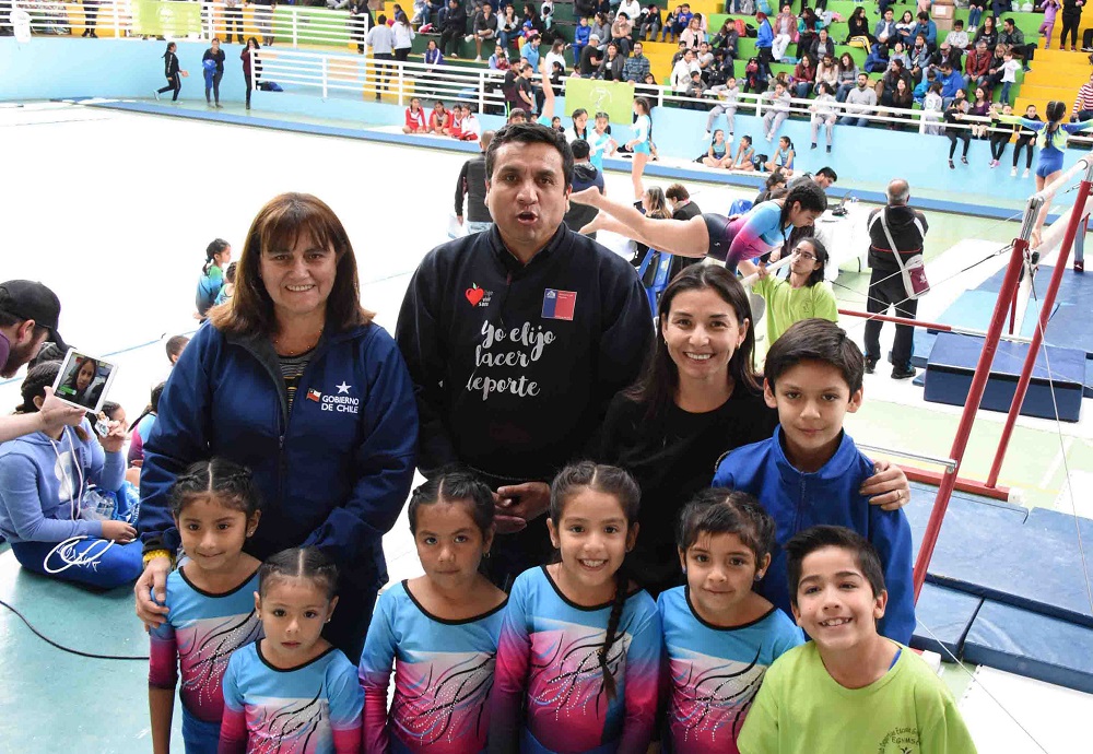 DEPORTE / GIMNASTAS MUESTRAN DESTREZA EN CAMPAMENTO DE CONFRATERNIDAD