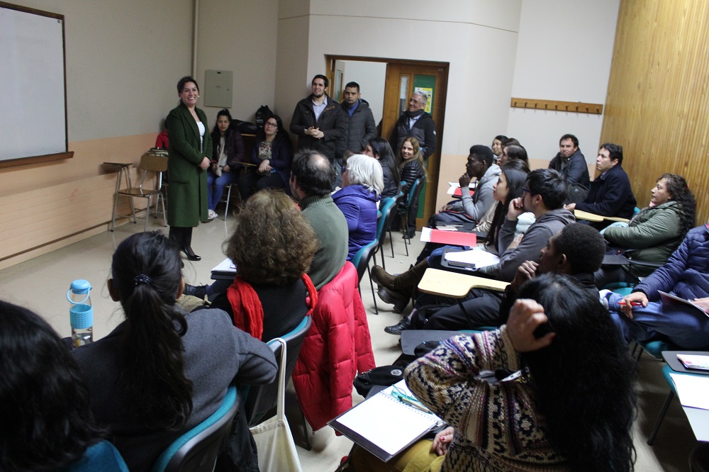MINISTERIO DE LA MUJER Y LA EQUIDAD DE GÉNERO DE LA REGIÓN DE LOS RÍOS DICTÓ CHARLA SOBRE PREVENCIÓN DE VIOLENCIA EN LA ESCUELA PARA MIGRANTES UACH