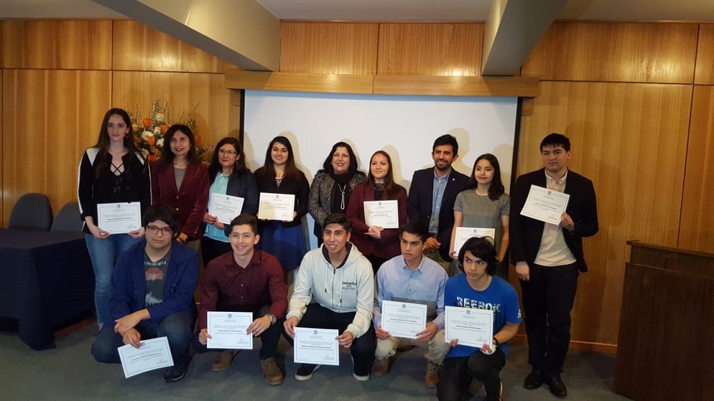 SALUD / UNIVERSIDAD DE LA FRONTERA (UFRO) Y SERVICIO DE SALUD ENTREGARON BECA SILVIA LABRAÑA
