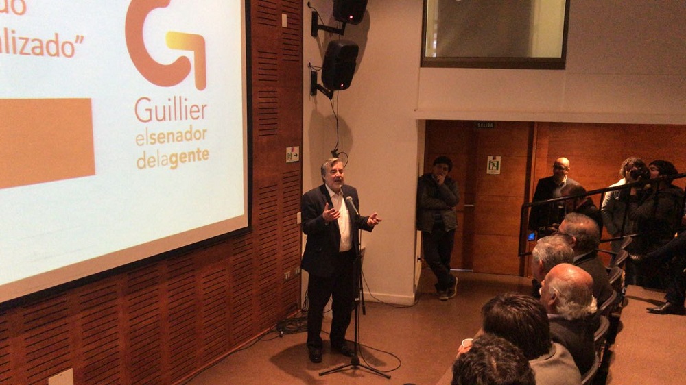 POLÍTICA / SENADOR GUILLIER ESTABLECE CONTENIDOS MÍNIMOS QUE REGIONALISTAS ESPERAN DISCUTIR EN REFORMA TRIBUTARIA