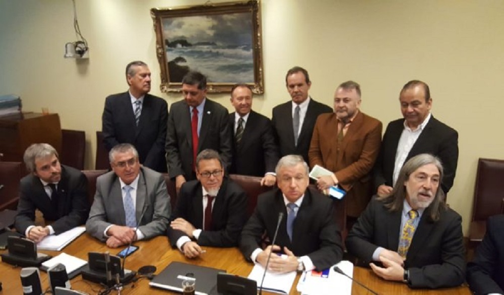 CÁMARA ALTA / ACUERDO EN NUEVO PROYECTO DE SALARIO MÍNIMO CONTEMPLA COMPENSACIÓN POR MES DE AGOSTO
