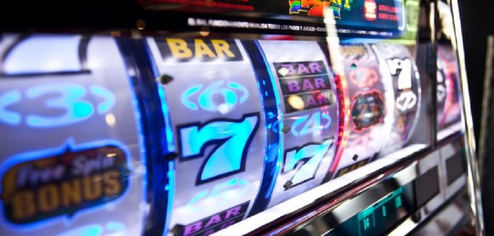 CÁMARA DE COMERCIO Y CNC LLAMAN A ALCALDE DE PUERTO MONTT A MANTENER DURAS MEDIDAS CONTRA «CASINOS POPULARES»