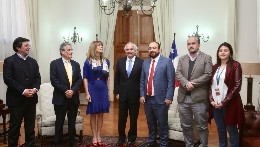 DC ENTREGA PROPUESTA A VICEPRESIDENTE CHADWICK PARA TERMINAR CON LAS ZONAS DE SACRIFICIO Y PIDE FISCAL POR MUERTE DE DIRIGENTE DE PESCADORES
