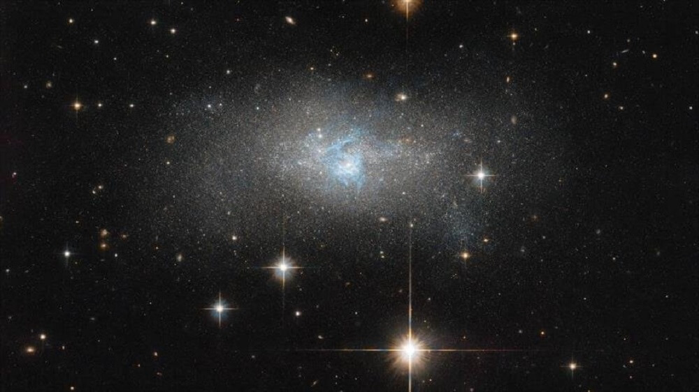 CIENCIA / UN ASTRÓNOMO AFICIONADO DESCUBRE UNA GALAXIA ENANA