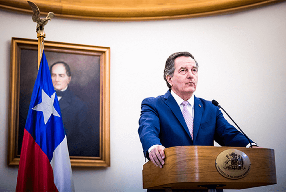 CANCILLER VALORÓ LA DECISIÓN DE MÉXICO DE CONCEDER LA EXTRADICIÓN DE JULIO ESCOBAR POBLETE «QUIEN SE ENCUENTRA SOMETIDO EN CHILE A PROCESO POR LA MUERTE DEL SENADOR JAIME GUZMÁN»