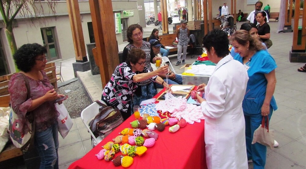 PACIENTES DE UNIDAD DE HEMATOLOGÍA DEL HOSPITAL DE ARICA REALIZARON FERIA DE TALENTOS