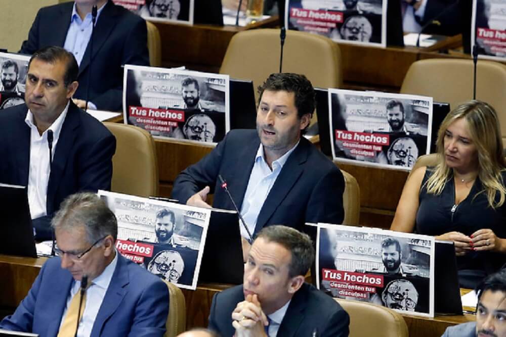 POLÍTICA / BANCADA UDI PRESENTA REQUERIMIENTO EN COMISIÓN DE ÉTICA CONTRA GABRIEL BORIC