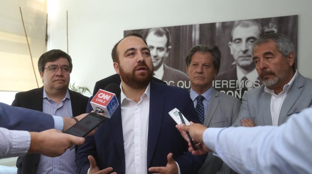 POLÍTICA / PRESIDENTE DE LA DEMOCRACIA CRISTIANA (DC): «LA OPINIÓN PÚBLICA NO SOPORTA MÁS MENTIRAS RESPECTO DEL CASO CATRILLANCA»