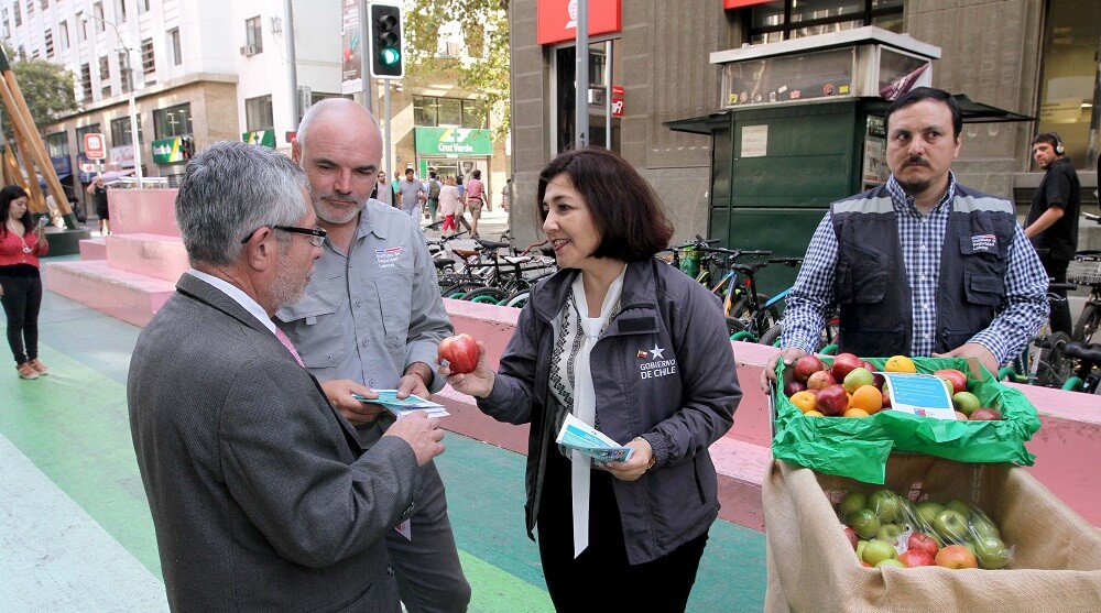 LANZAN CAMPAÑA PARA MEJORAR LA ALIMENTACIÓN DE LOS TRABAJADORES EN LA REGIÓN METROPOLITANA