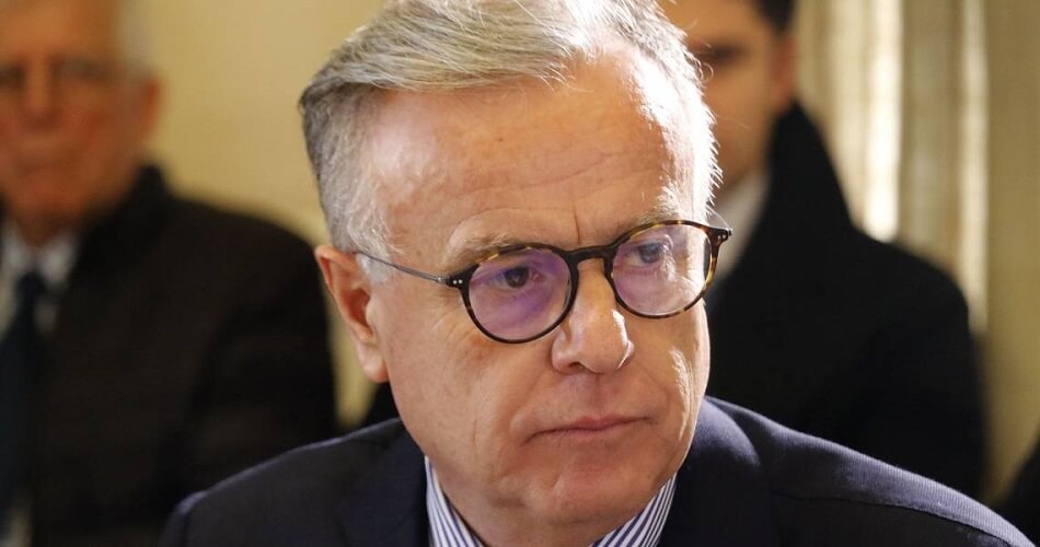 MINISTRO SANTELICES PRESENTÓ PROYECTO DE LEY «CONSULTORIO SEGURO» EN SEDE DE LA CONFUSAM