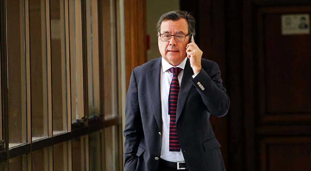 POLÍTICA / DIPUTADO OSVALDO URRUTIA (UDI) HACE LLAMADO AL GOBIERNO A APLICAR «EL MÁXIMO RIGOR DE LA LEY» FRENTE AL ATENTADO TERRORISTA EN SANTIAGO