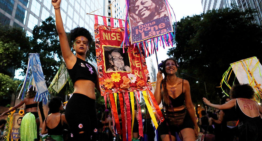  Miles de brasileñas salen a la calle contra los «retrocesos» de Bolsonaro