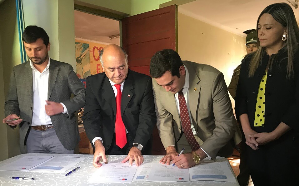 Intendente y Seremi de Bienes Nacionales BioBío entregan inmueble a Desarrollo Social para el Programa Calle