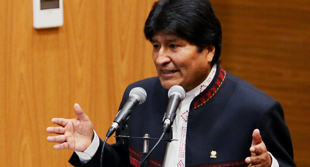  Evo Morales anuncia «dura batalla» contra policías corruptos