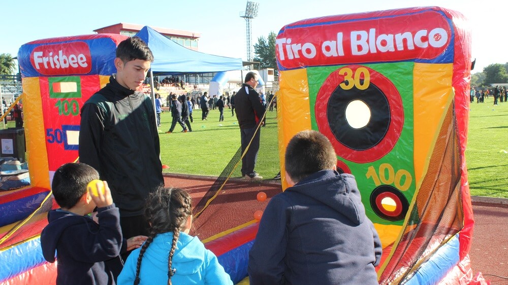 Alumnos de Preparador Físico de Santo Tomás Los Ángeles participaron en jornada que celebró el Día Mundial de la Actividad Física