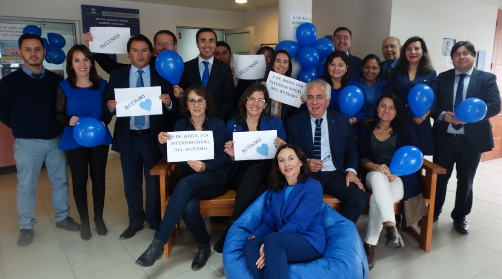 Jueces y funcionarios del Tribunal Oral en lo Penal de Puerto Montt se sumaron a la conmemoración del día mundial de la conciencia sobre el Autismo