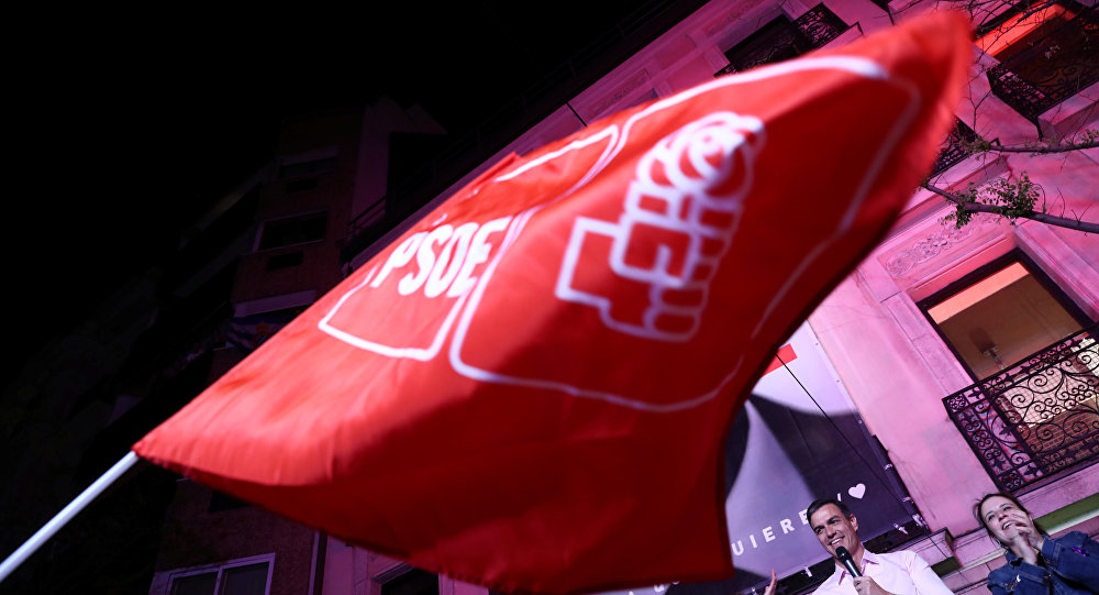 El PSOE gana las elecciones locales en España pero la derecha aguanta en plazas clave