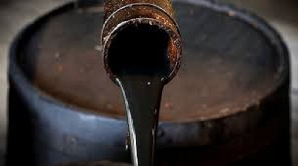  El precio del petróleo extendió su caída cotizando a niveles mínimos