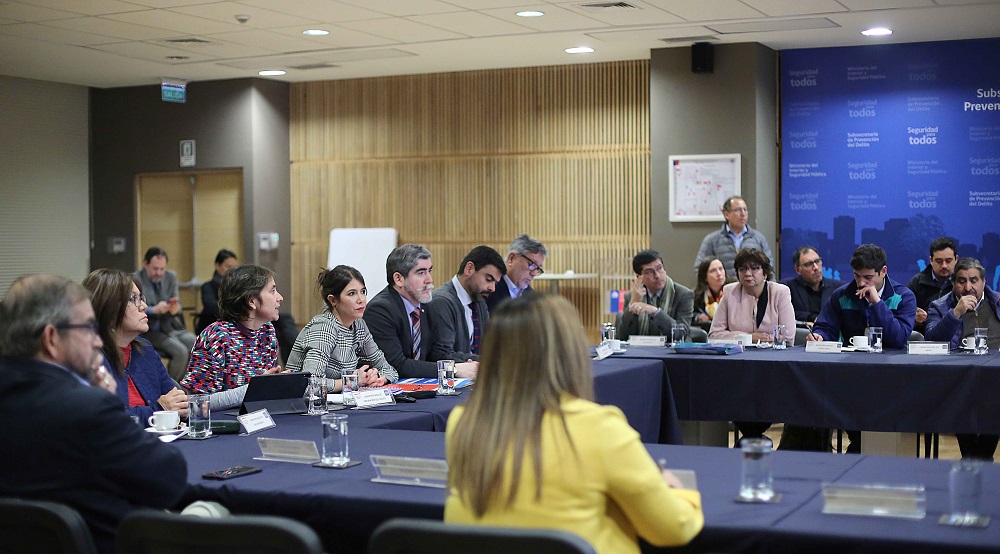 Subsecretaria Martorell explica intervención en 33 barrios prioritarios
