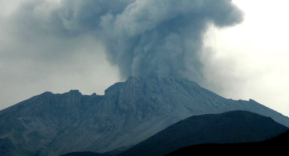  Miles de afectados en Perú y Bolivia por erupción volcánica