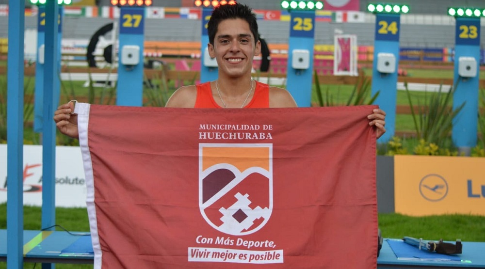  Esteban Bustos busca clasificación a los Juegos Olímpicos en Lima
