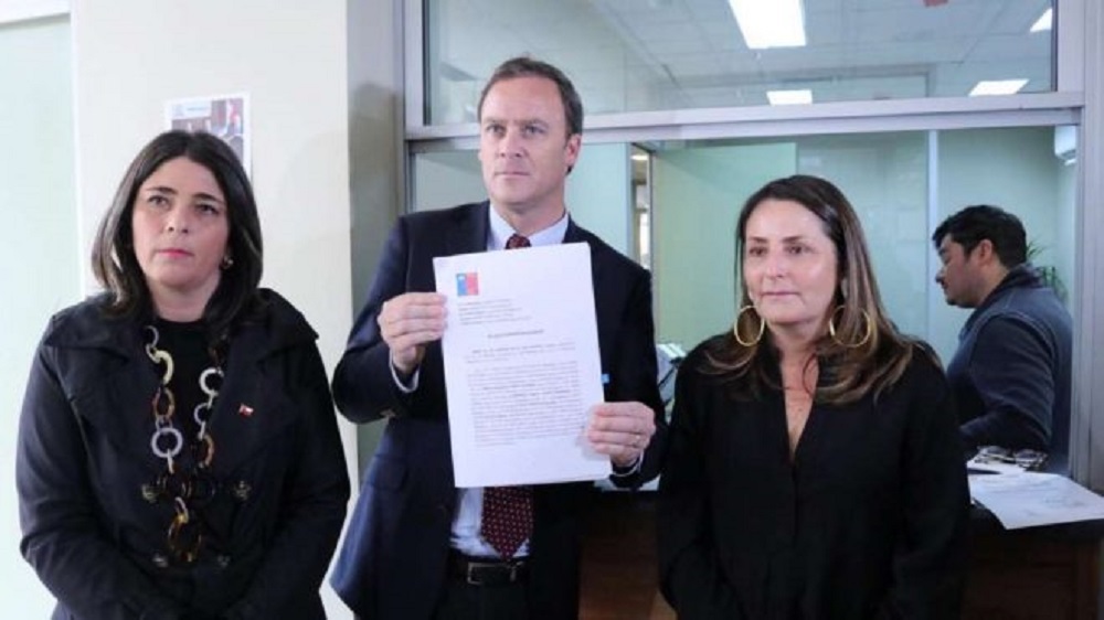  Ministro Ward y Gobernadora de Valparaíso se querellan por masivos loteos irregulares en Laguna Verde