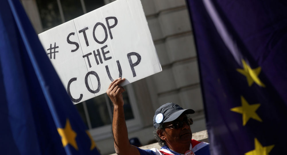  El Reino Unido protesta contra el ‘golpe de Estado’ de Boris Johnson (video)