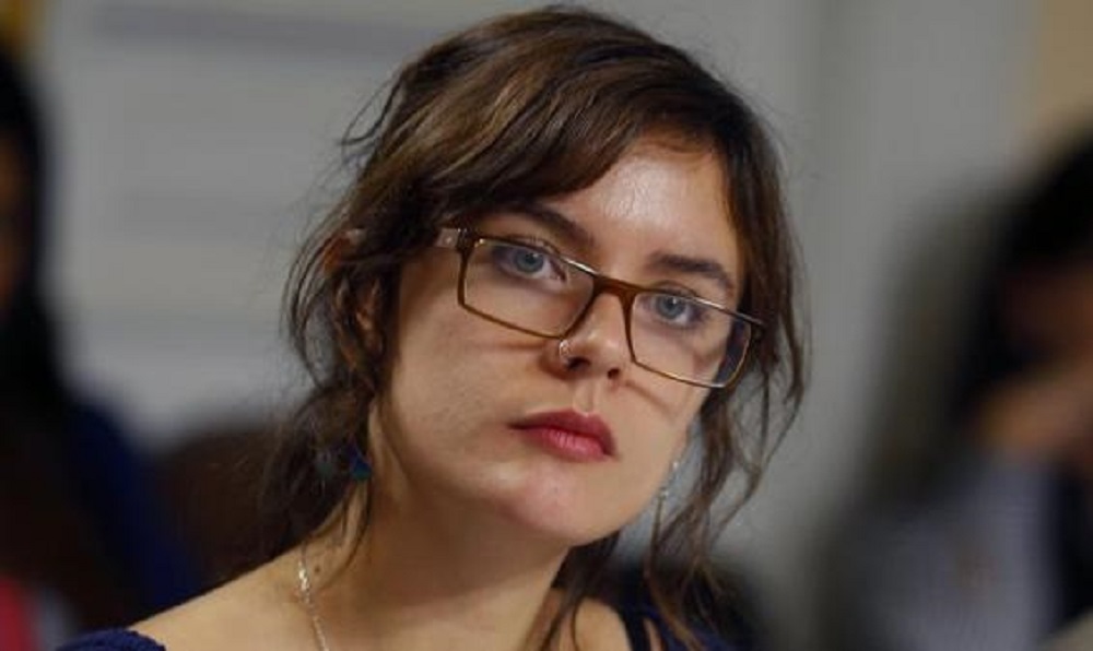 Cadem: En medio del debate por jornada laboral, aprobación de Camila Vallejo mejora 11pts, de 31% a 42%