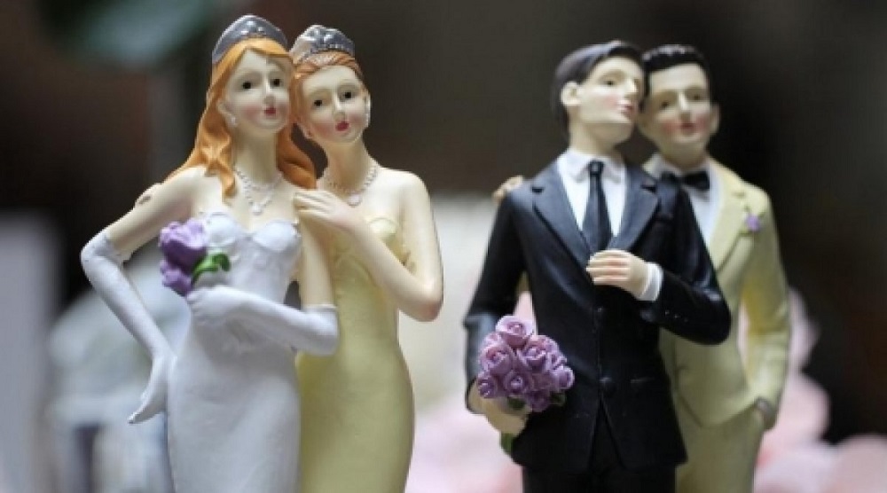 CADEM: El 66% de las personas en Chile apoyan el matrimonio entre personas del mismo sexo