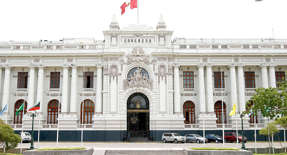 Presidente de Perú ordena clausurar el Congreso y convocar elecciones legislativas