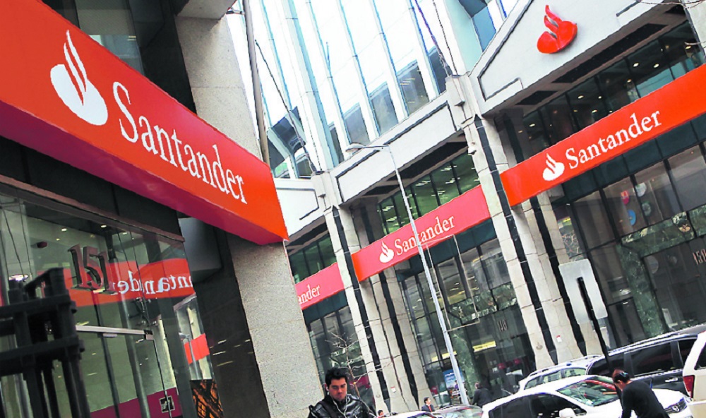 Corte Suprema acoge recurso de protección contra banco por suspensión de fondos de cuenta corriente de empresa
