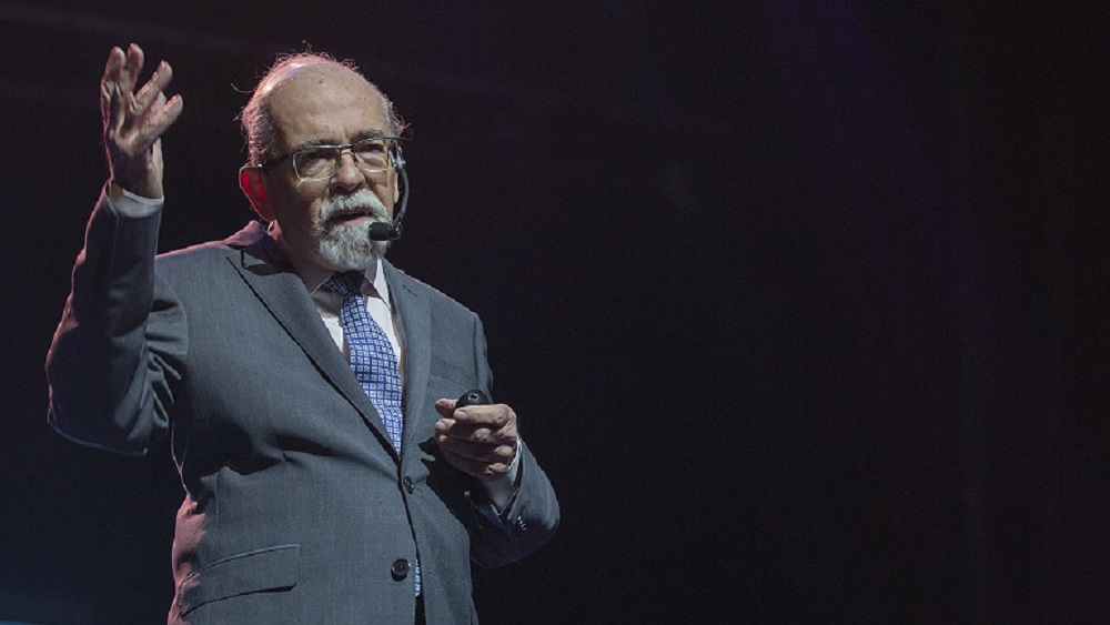 Este miércoles 11 abre convocatoria para charla masiva de Dr. José Maza en la UFRO