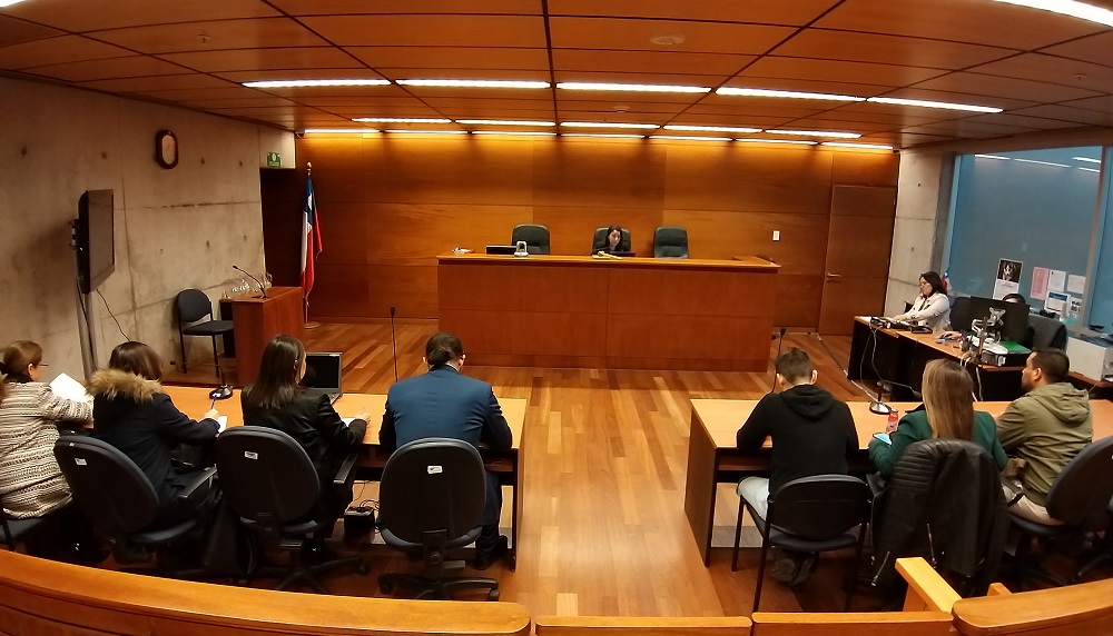  4° Tribunal de Juicio Oral en lo Penal de Santiago «condena» a penas efectivas a carabineros de Estación Central por apremios ilegítimos y torturas (video)